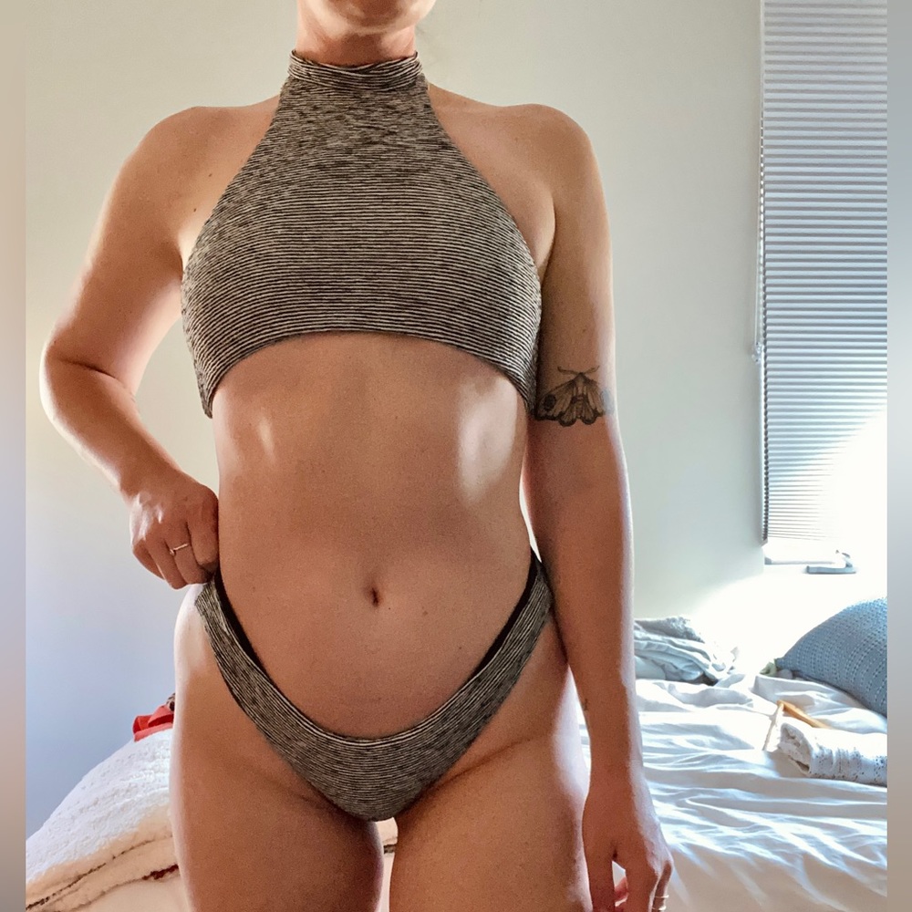 Beach riot bikini set size S